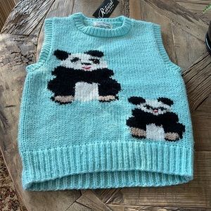 Panda Sweater Vest Size Medium Perfect For a Size 4/6